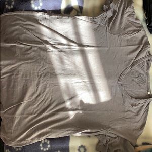 GUESS V-Neck T-Shirt